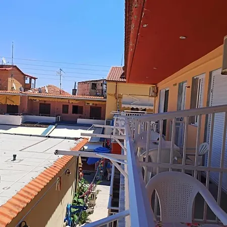 House Kiriaki Aparthotel *