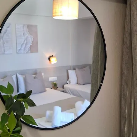 House Kiriaki Aparthotel 3*