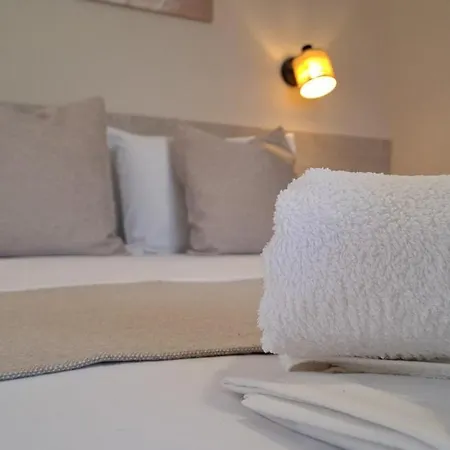 House Kiriaki Aparthotel 3*