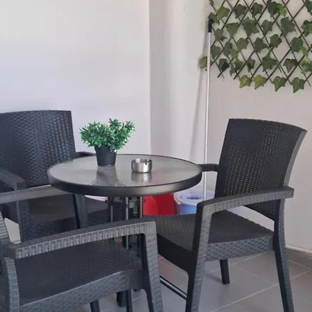 House Kiriaki Aparthotel